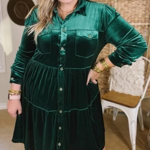 Umgee Long Sleeve Emerald Green Velvet Button Up Dress Size: XL